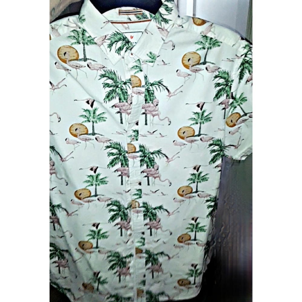 Flamingo button up bundle - Picture 6 of 8